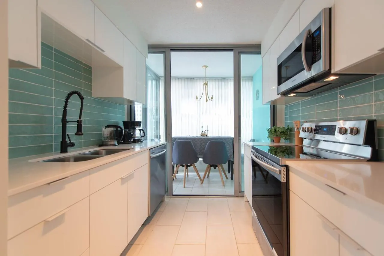 Chic 2-Bedroom In Central Downtown With Stunning Water Views バンクーバー 0*,